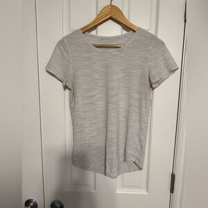 Lululemon Short Sleeved Tee Shirt Small